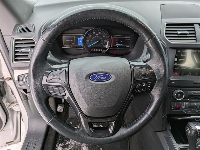 Certified 2018 Ford Explorer XLT w/ Equipment Group 202A image 9