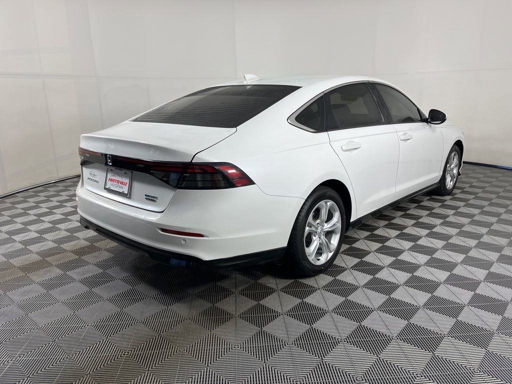 Used 2023 Honda Accord Touring image 15