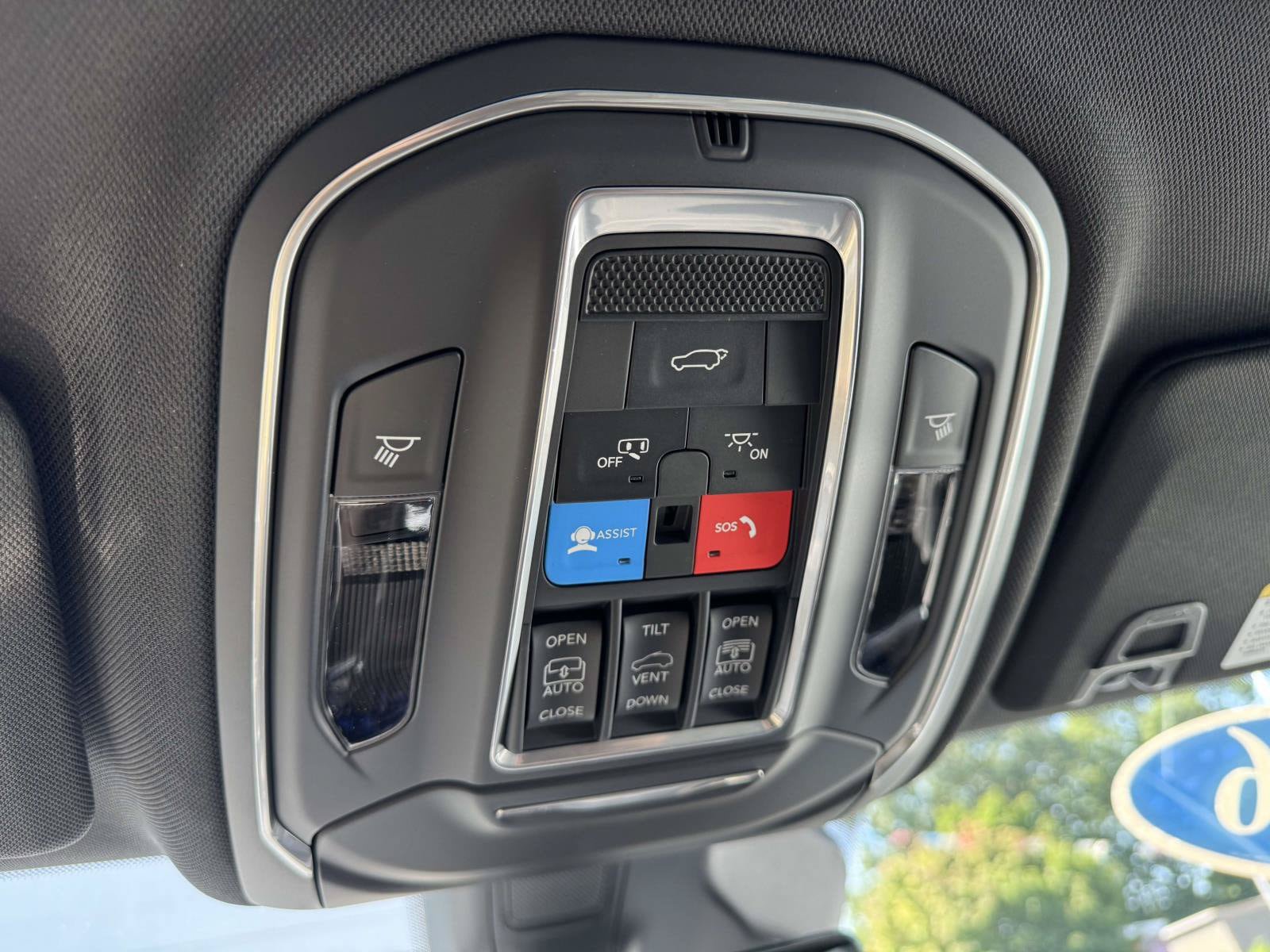 Used 2026 Jeep Grand Cherokee Limited AWD/4WD image 28