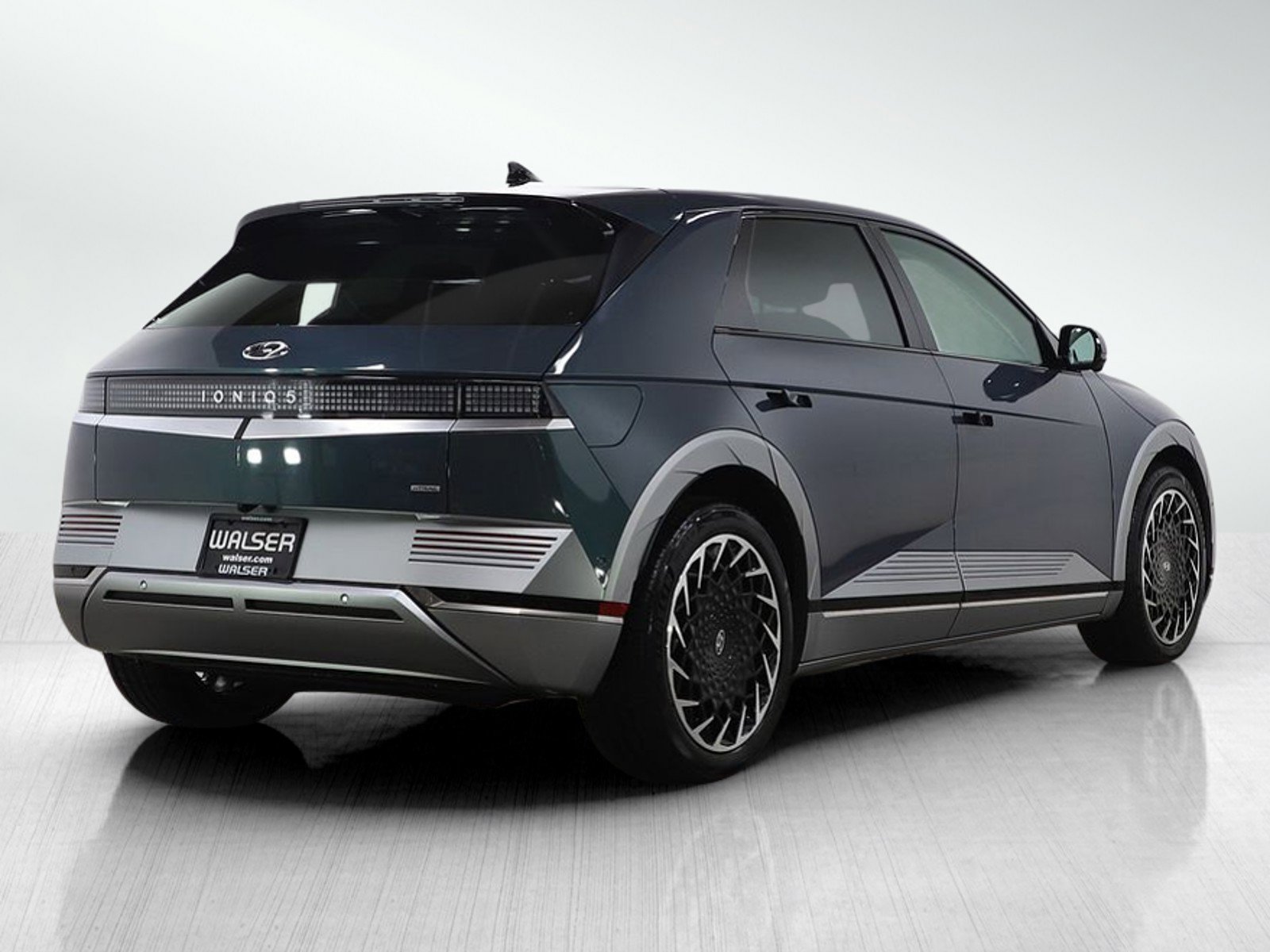 Used 2023 Hyundai Ioniq 5 Limited image 5