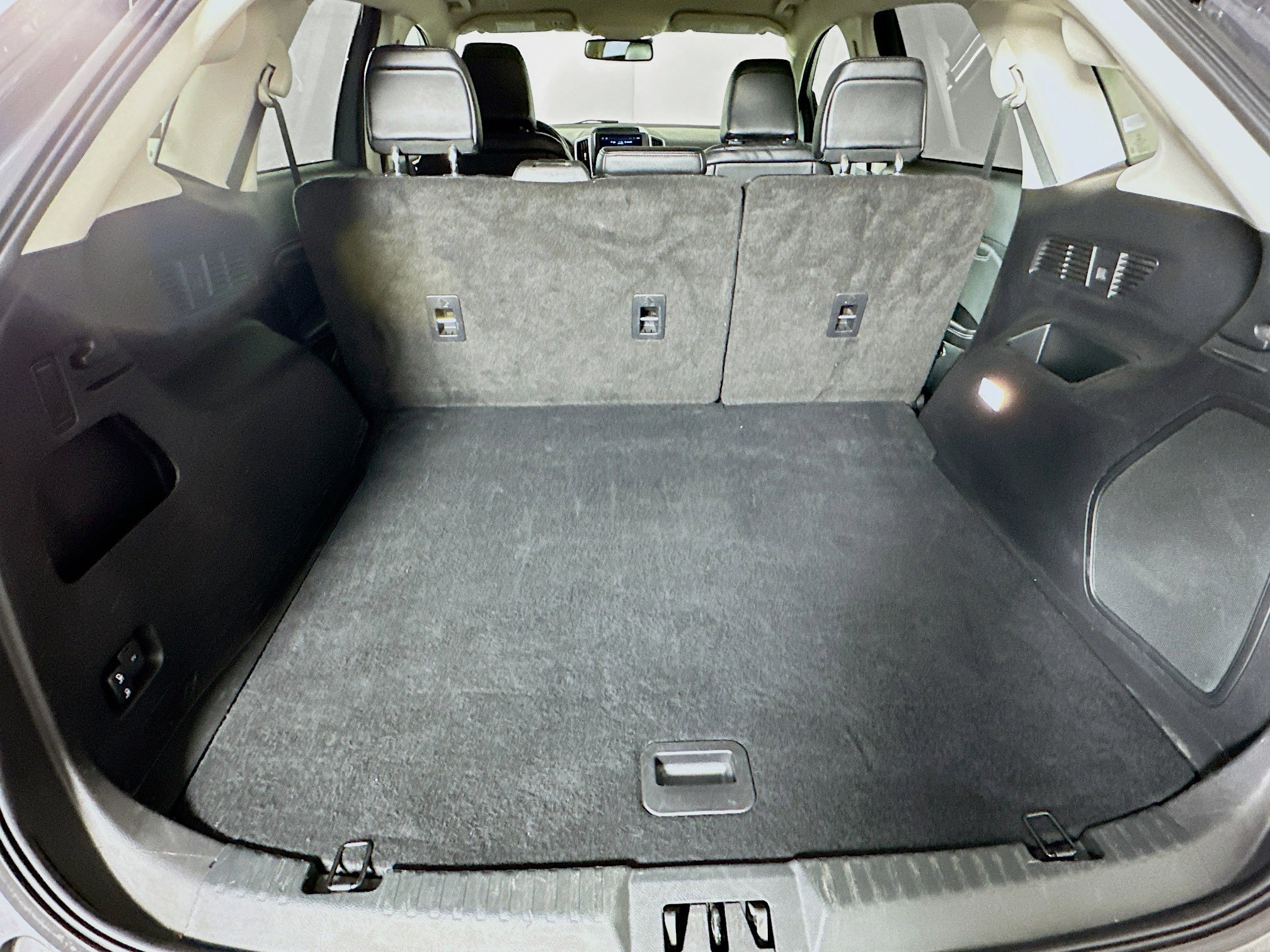 Used 2024 Ford Edge Titanium image 26