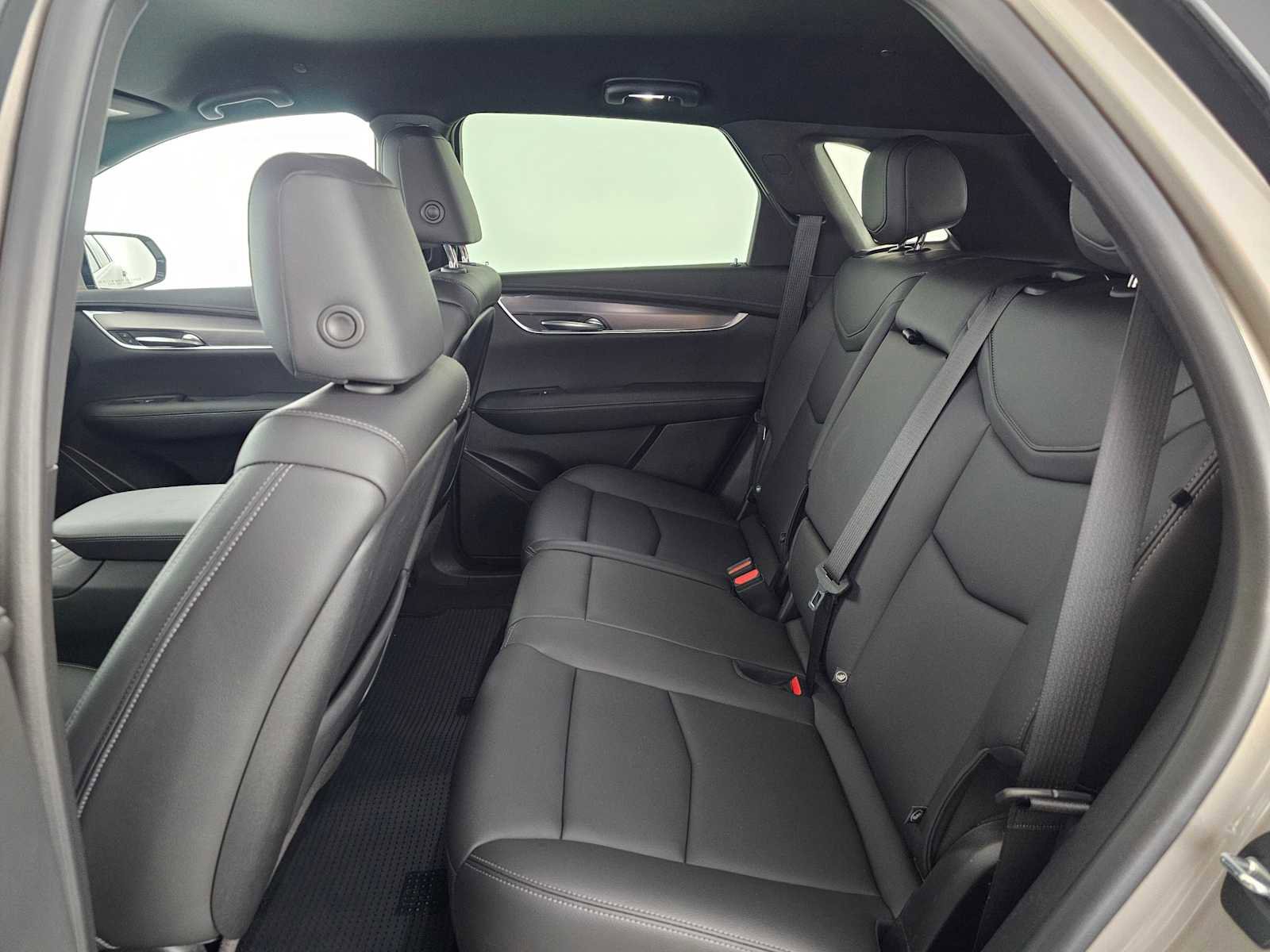 Used 2023 Cadillac XT5 Luxury image 16