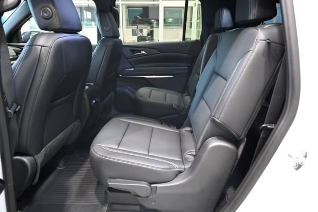 New 2027 Chevrolet Traverse LT w/ Midnight/Sport Edition AWD/4WD image 11