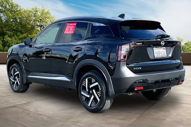Certified 2026 Nissan Kicks SV FWD image 4