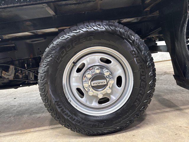 Used 2022 Ford F250 XL w/ Power Equipment Group AWD/4WD image 36
