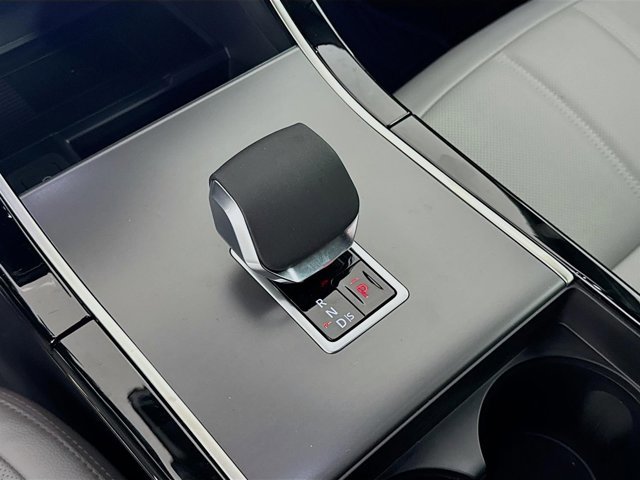 Used 2026 Land Rover Range Rover Evoque S image 19