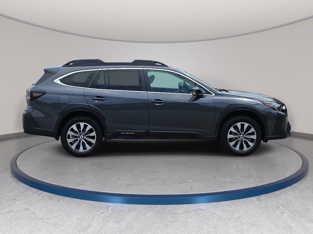 Used 2024 Subaru Outback Limited AWD/4WD image 4