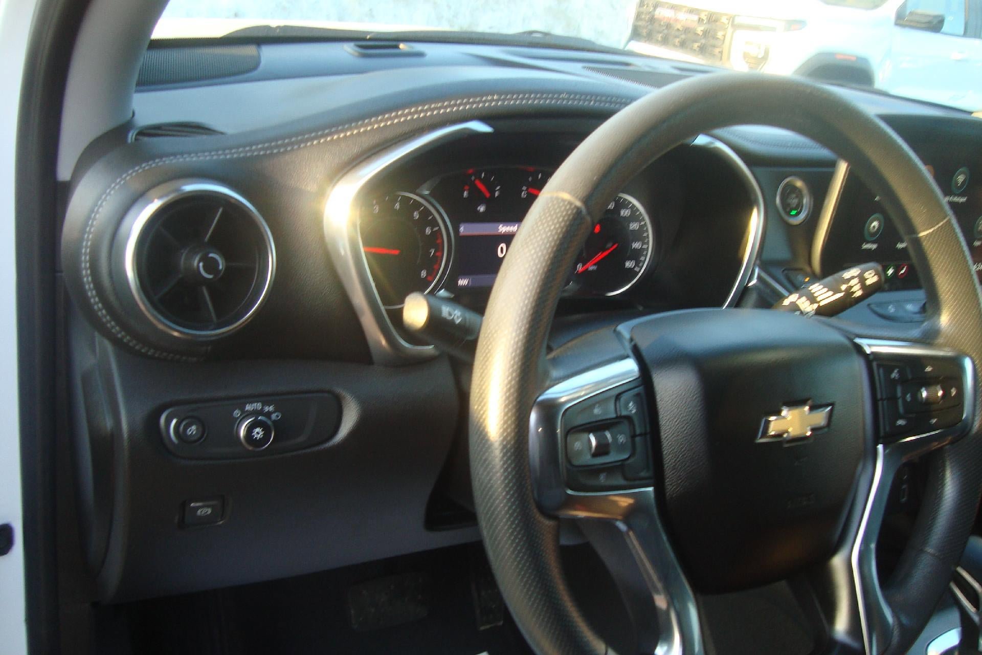 Certified 2023 Chevrolet Blazer LT w/ Convenience Package image 10