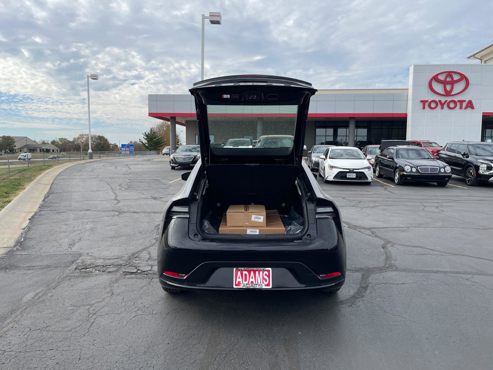 Used 2026 Toyota Prius XSE Premium w/ Limited Premium Package image 10