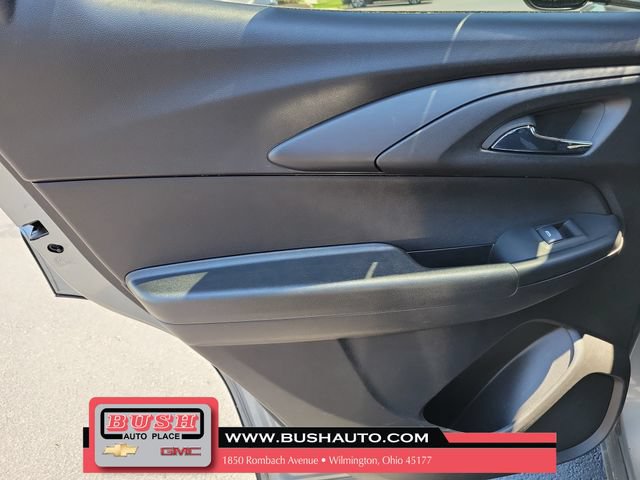 Used 2023 Chevrolet TrailBlazer LT FWD image 14