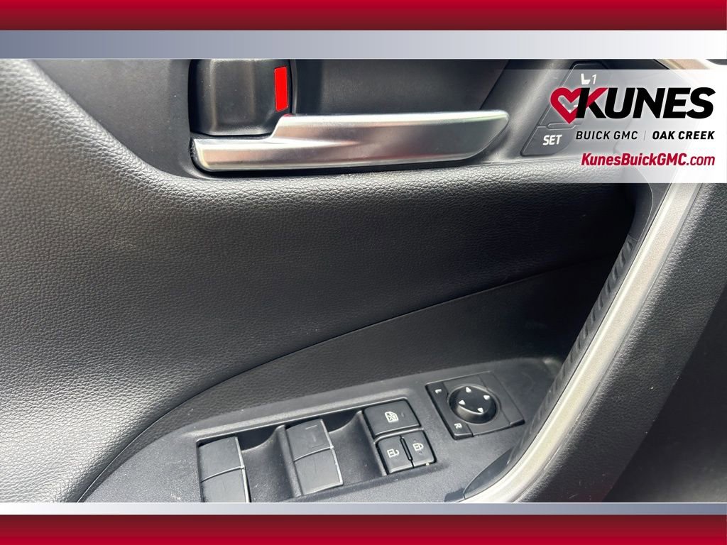 Used 2020 Toyota RAV4 Limited image 9