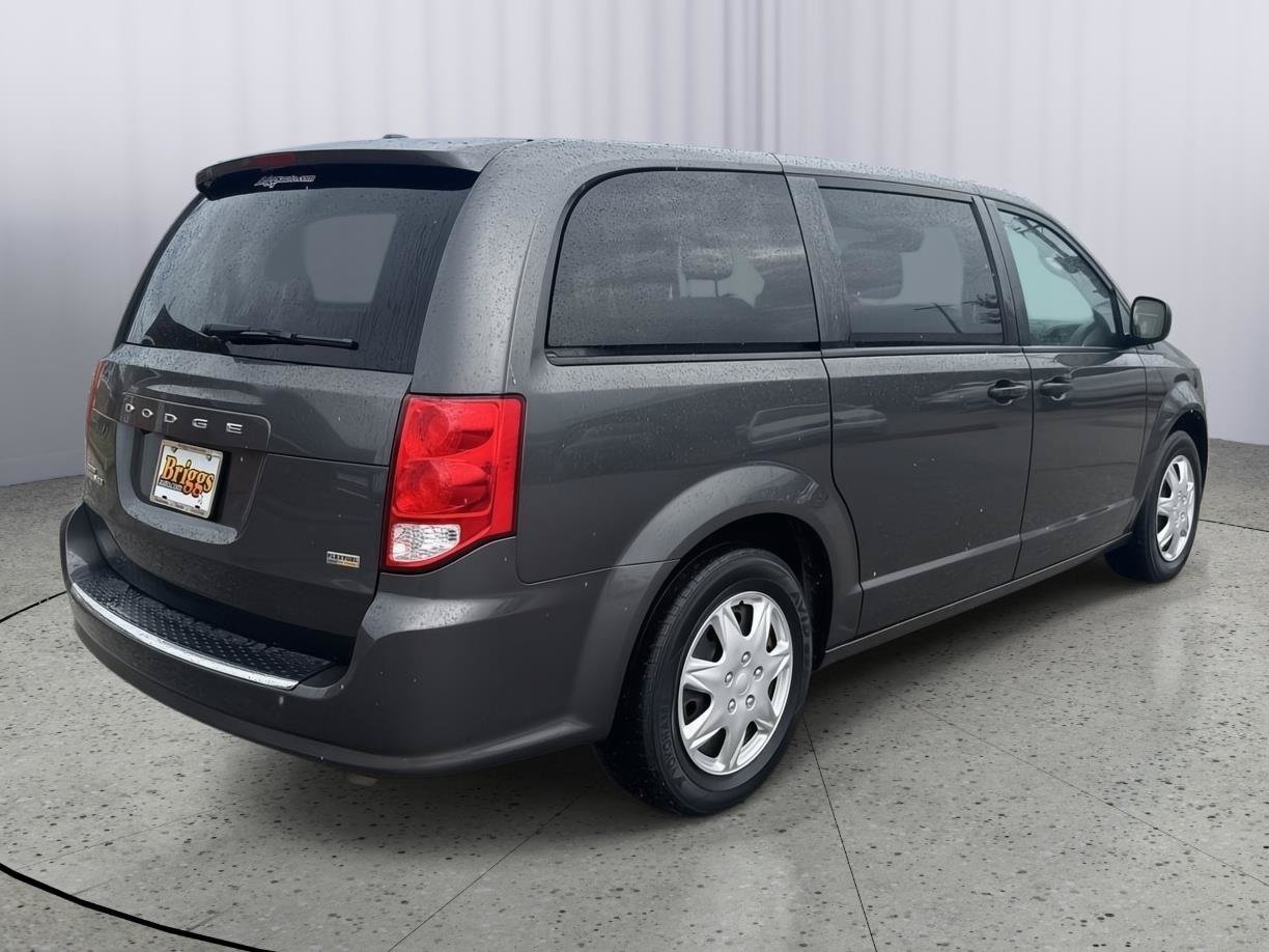 Used 2019 Dodge Grand Caravan SE w/ UConnect Hands-Free Group FWD image 5