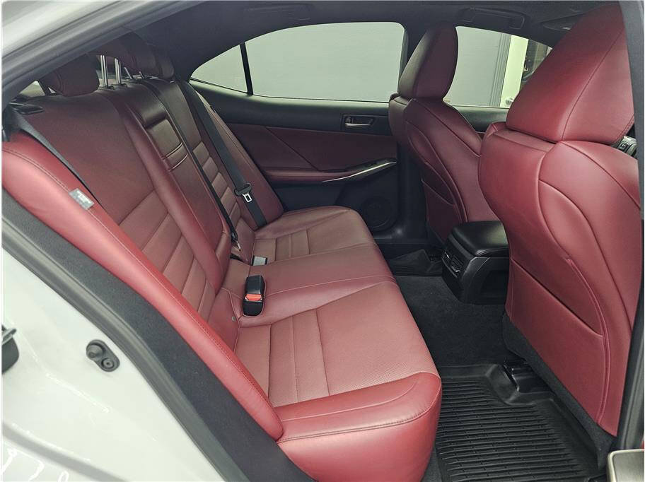 Used 2020 Lexus IS 350 F Sport w/ F Sport Package RWD image 13