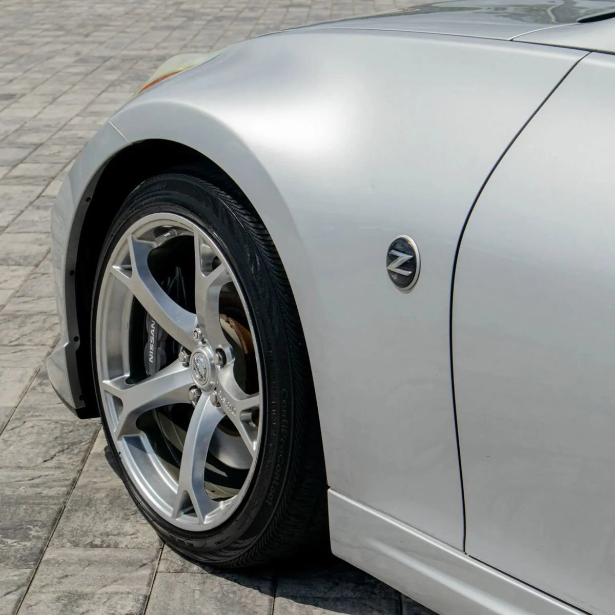 Used 2009 Nissan 370Z NISMO RWD image 13