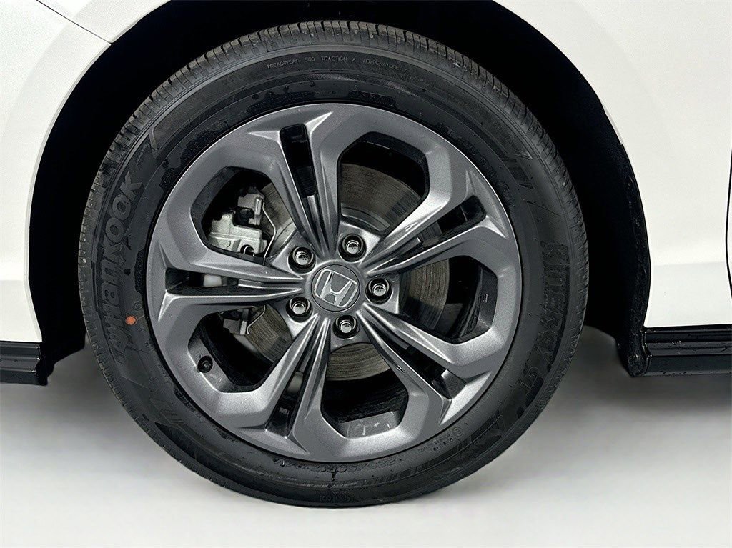 Used 2025 Honda Accord EX-L image 15