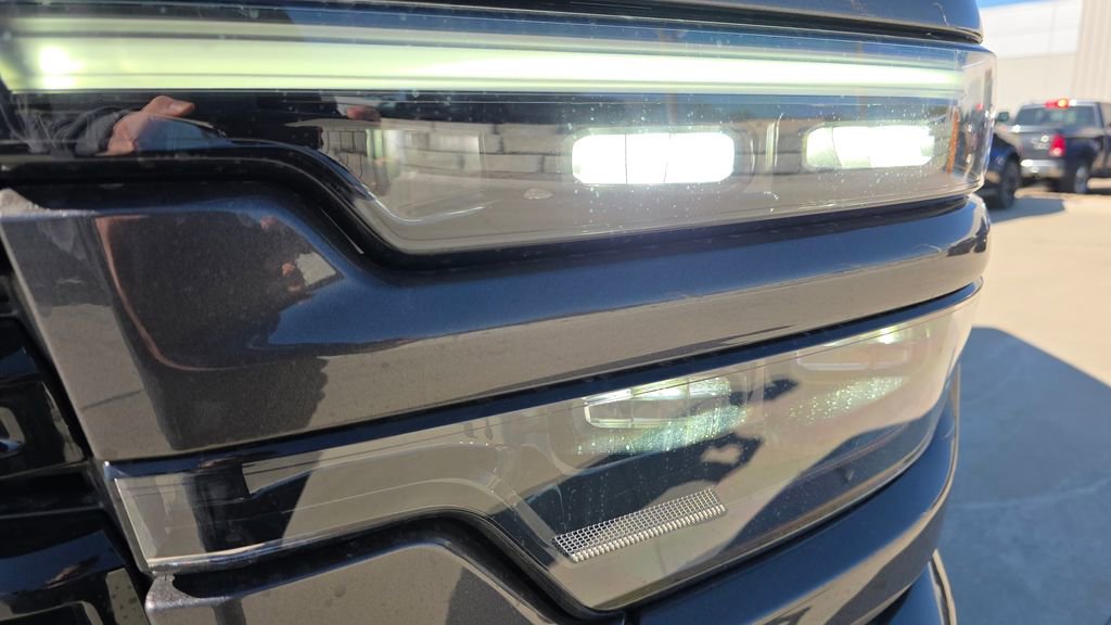 New 2026 RAM 2500 Laramie AWD/4WD image 9