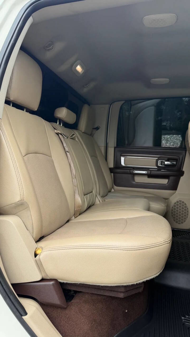 Used 2017 RAM 2500 Laramie w/ Protection Group image 25