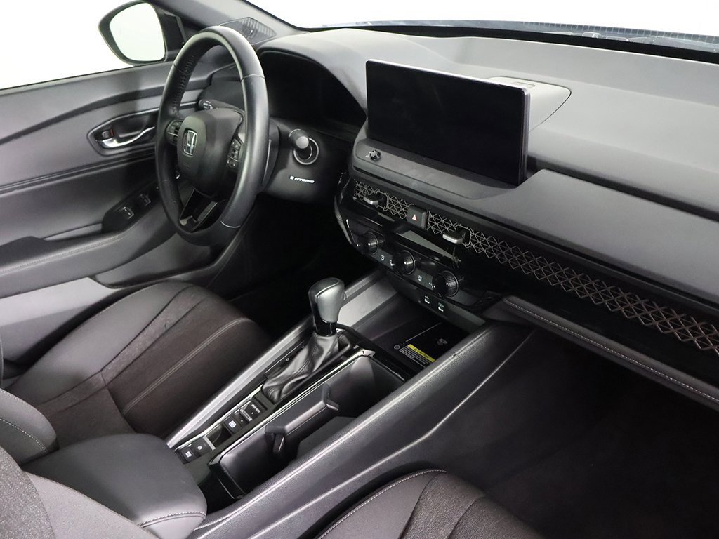 Used 2025 Honda Accord Sport image 28