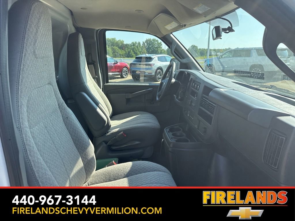 New 2025 Chevrolet Express 2500 w/ Driver Convenience Package image 27