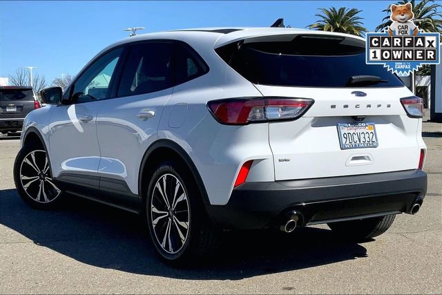 Used 2022 Ford Escape SE w/ SE Sport Appearance Package image 12