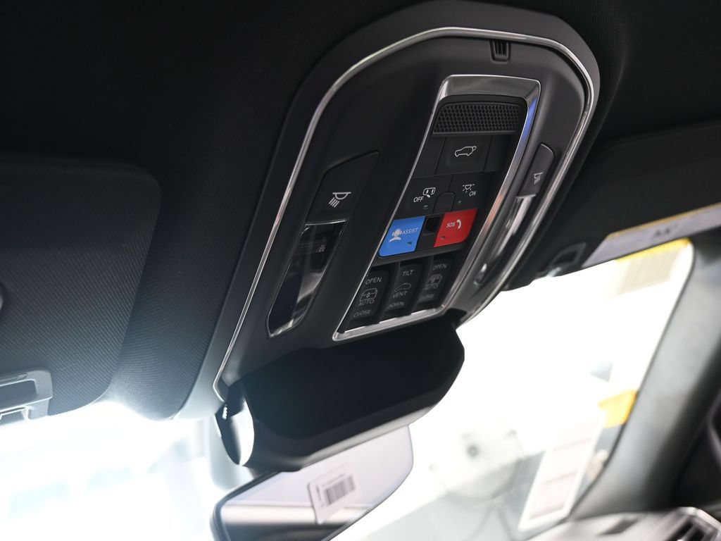 New 2025 Jeep Grand Cherokee L Overland AWD/4WD image 25