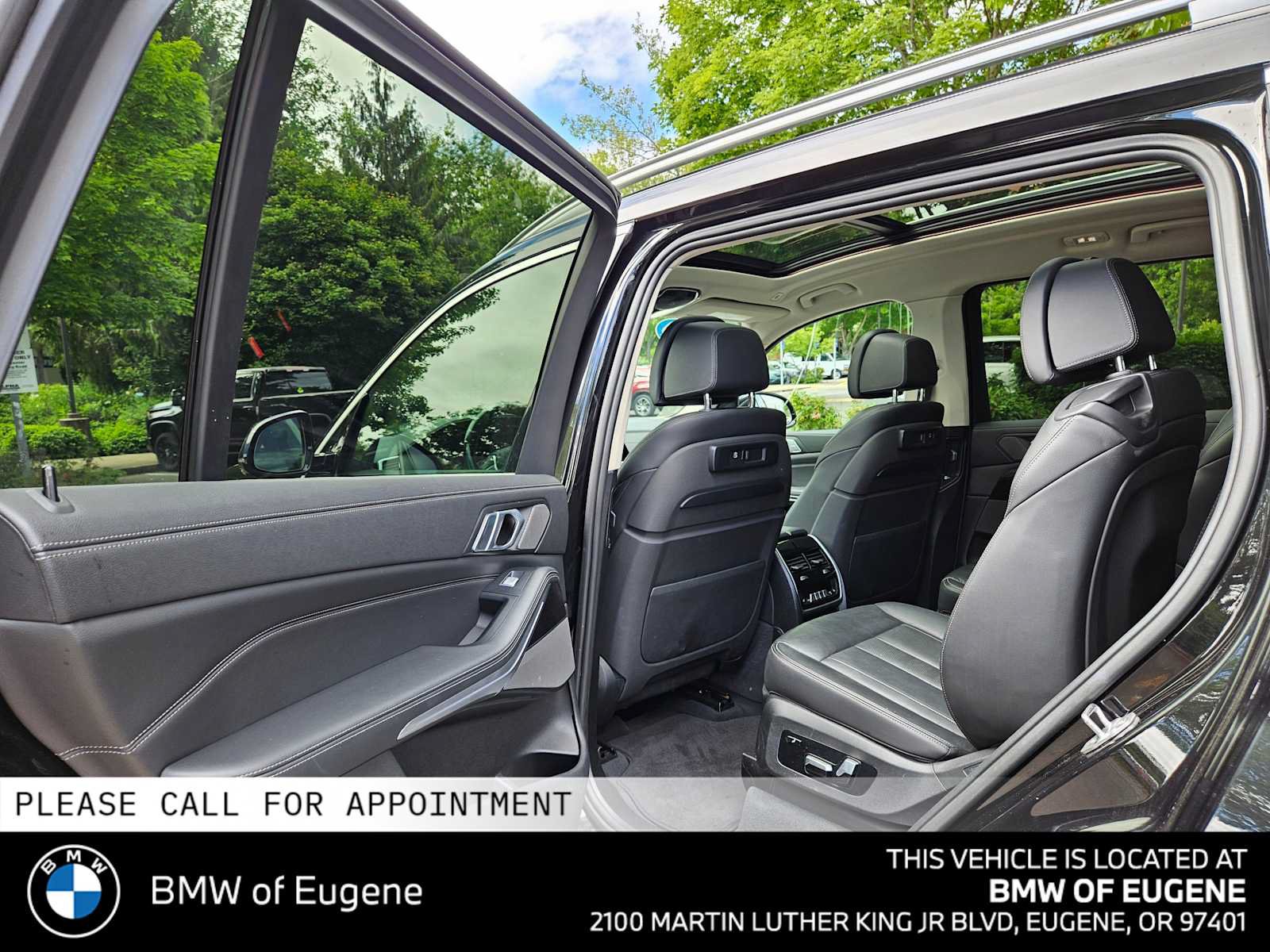 Used 2019 BMW X7 xDrive50i w/ Cold Weather Package AWD/4WD image 19