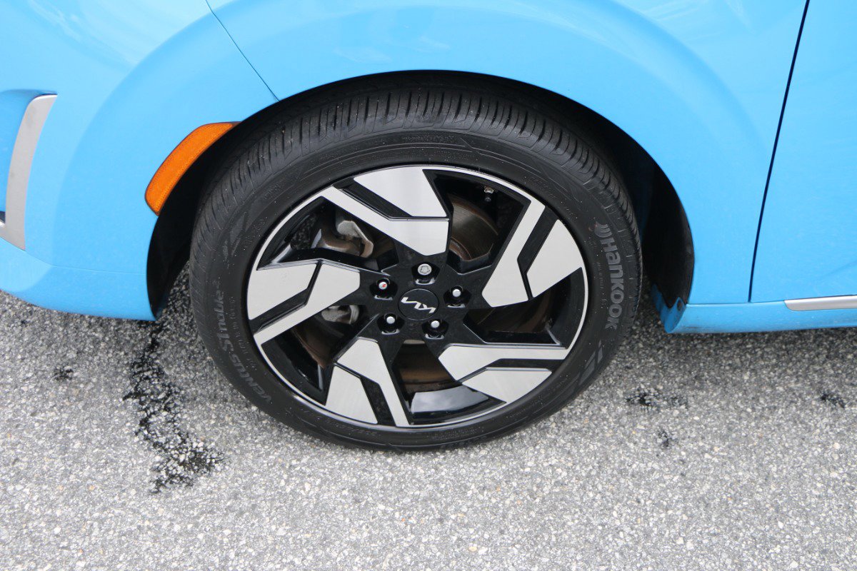 Used 2023 Kia Soul GT-Line FWD image 14