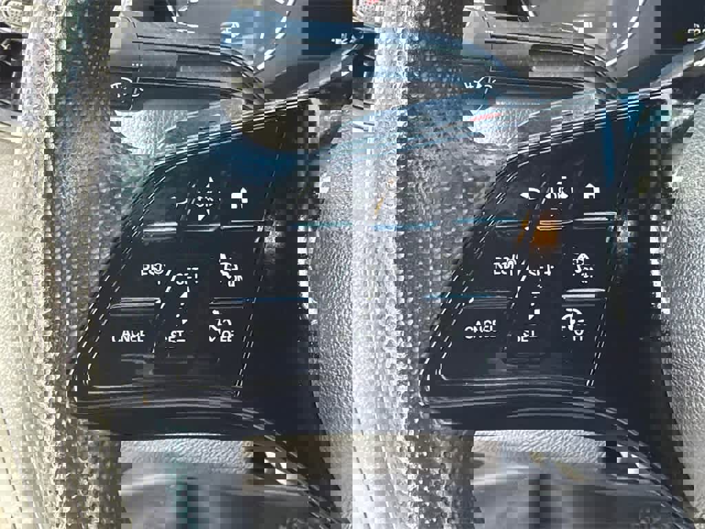 Used 2025 Mercedes-Benz Sprinter 2500 image 18