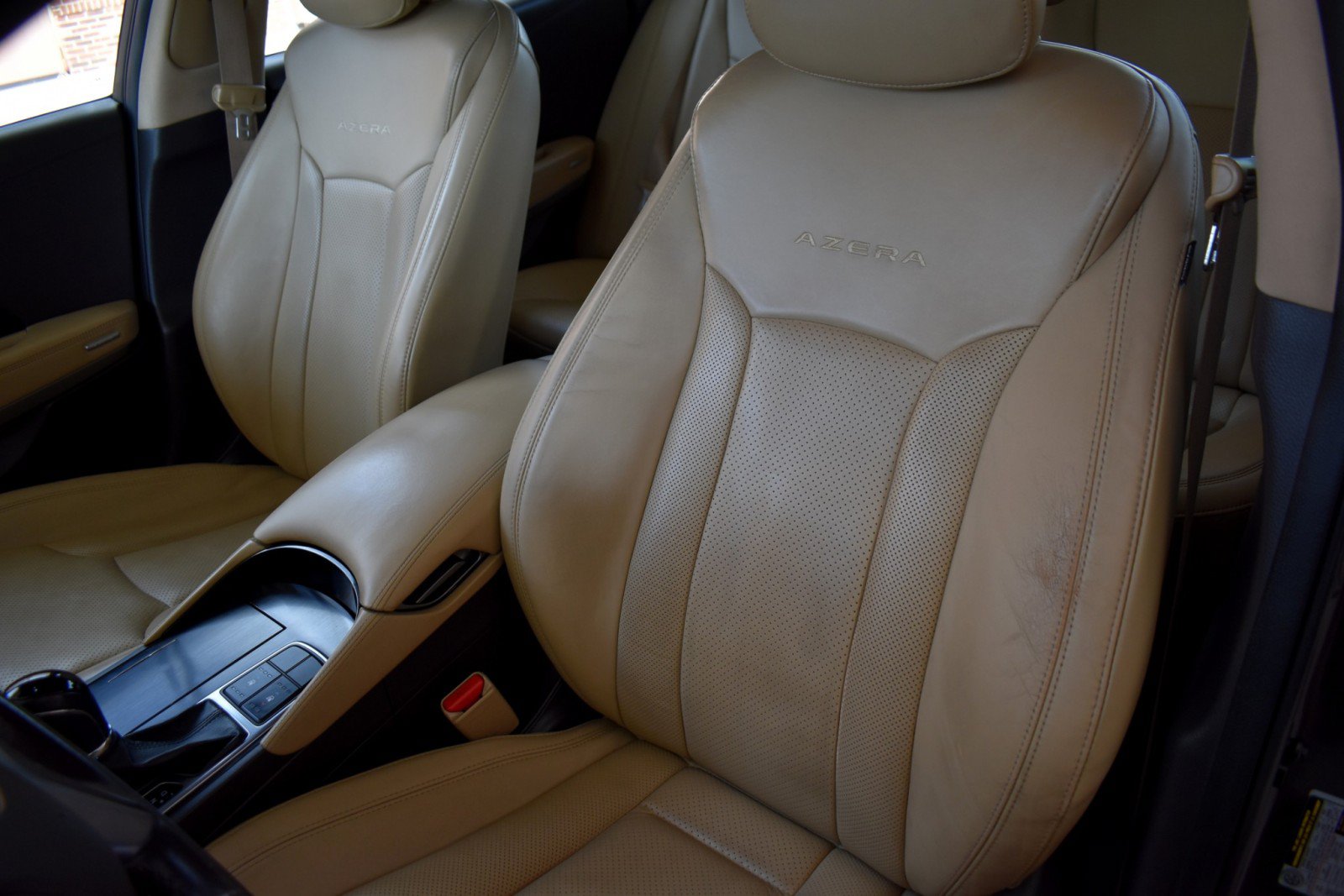 Used 2016 Hyundai Azera FWD image 26