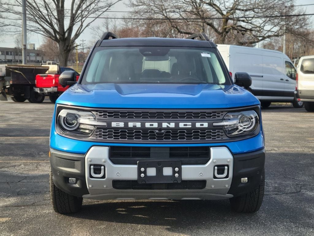 Used 2025 Ford Bronco Sport Badlands AWD/4WD image 9