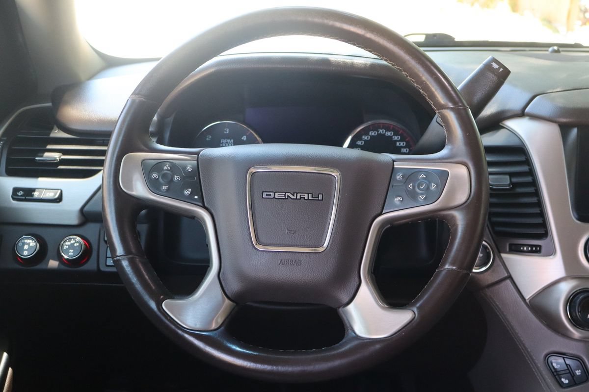 Used 2016 GMC Yukon XL Denali w/ Open Road Package AWD/4WD image 18