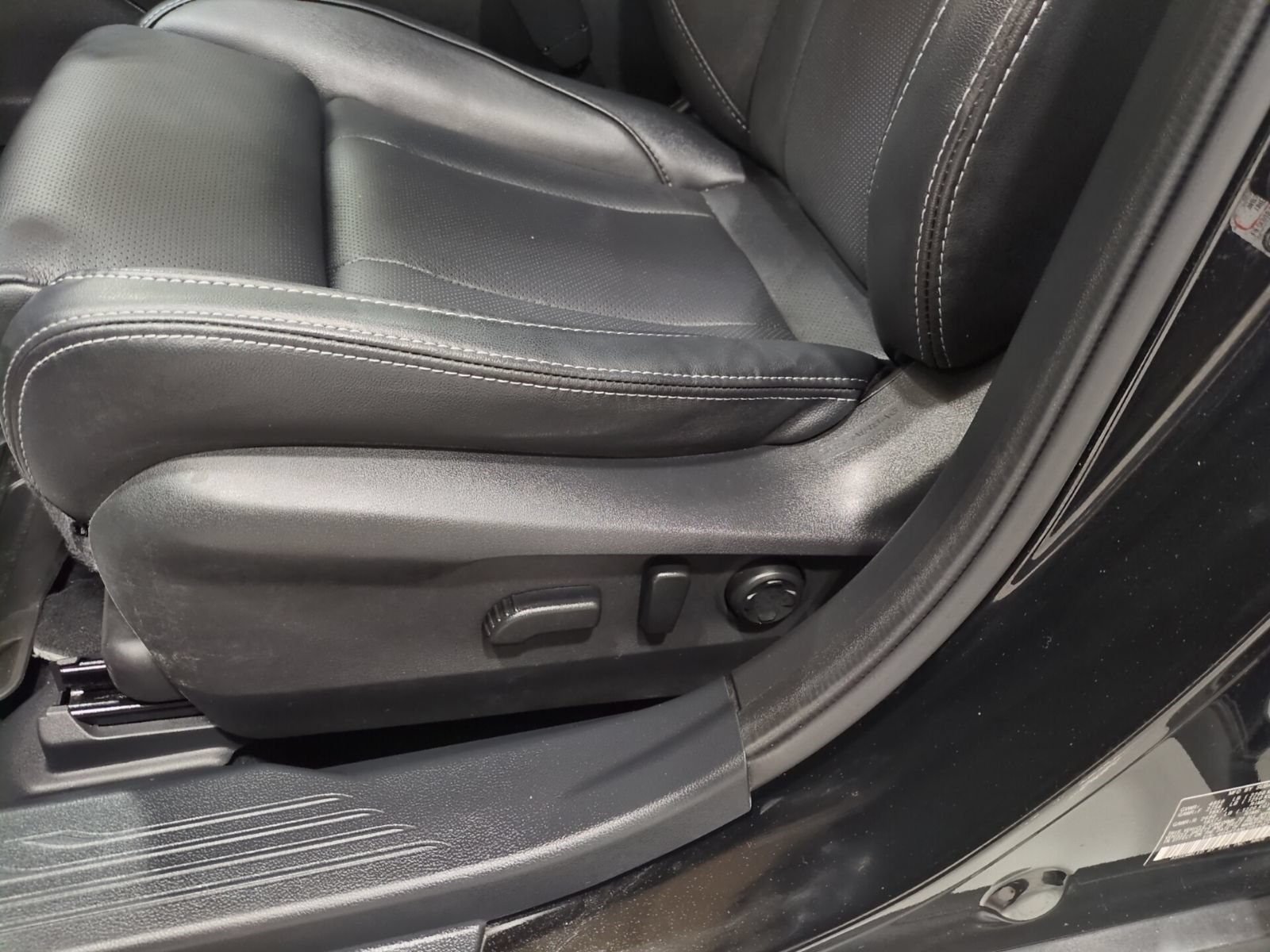 Certified 2024 Subaru Outback Limited AWD/4WD image 19