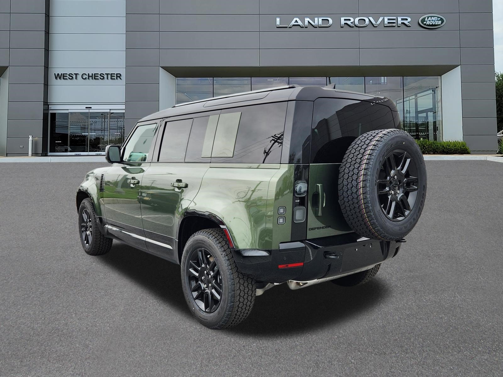 New 2026 Land Rover Defender 110 X-Dynamic SE AWD/4WD image 3