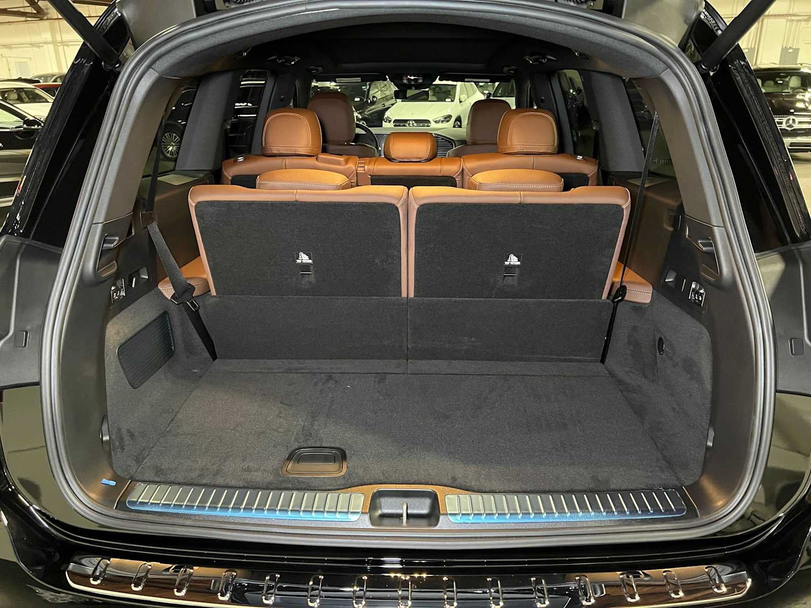 New 2026 Mercedes-Benz GLS 450 4MATIC image 16