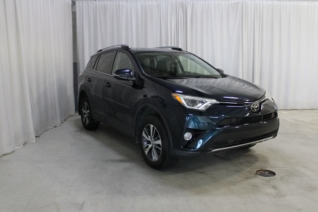 Used 2018 Toyota RAV4 XLE AWD/4WD image 27