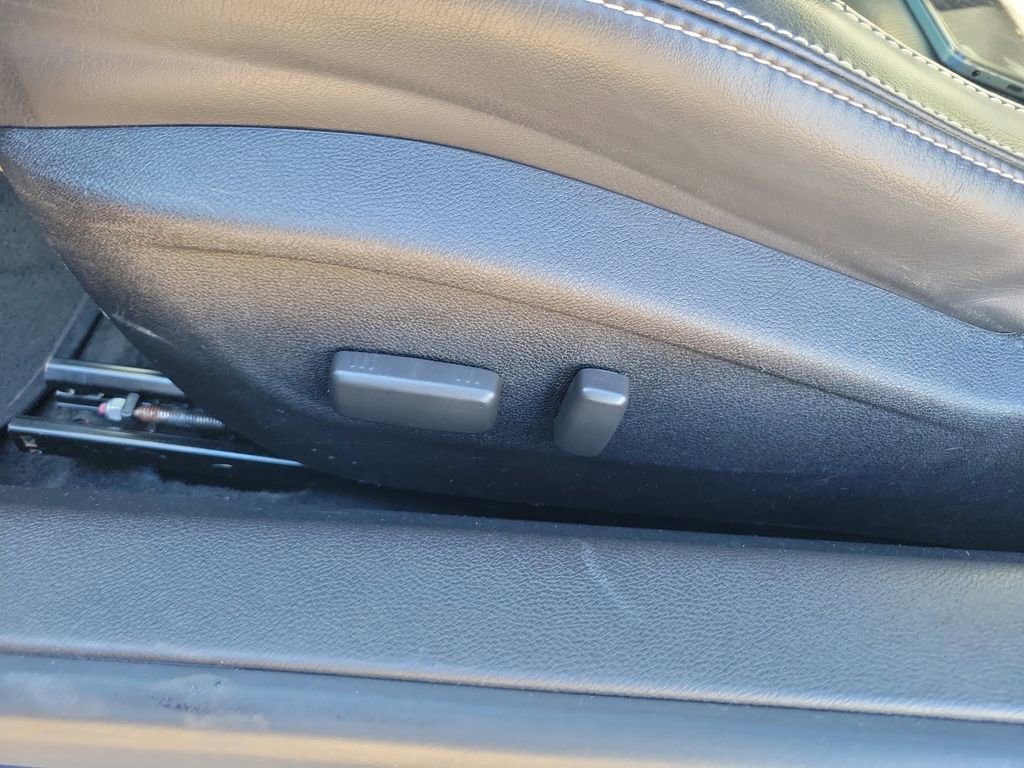 Used 2013 Chevrolet Camaro SS image 13