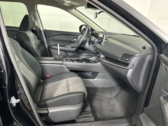 Certified 2026 Nissan Rogue SV w/ Cold Weather Package image 28