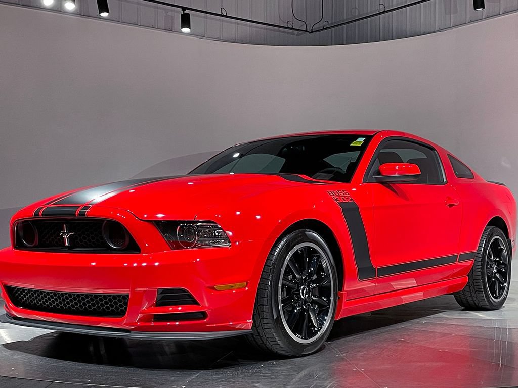 Used 2013 Ford Mustang Boss 302 w/ Boss 302 Accessory Pkg RWD image 21