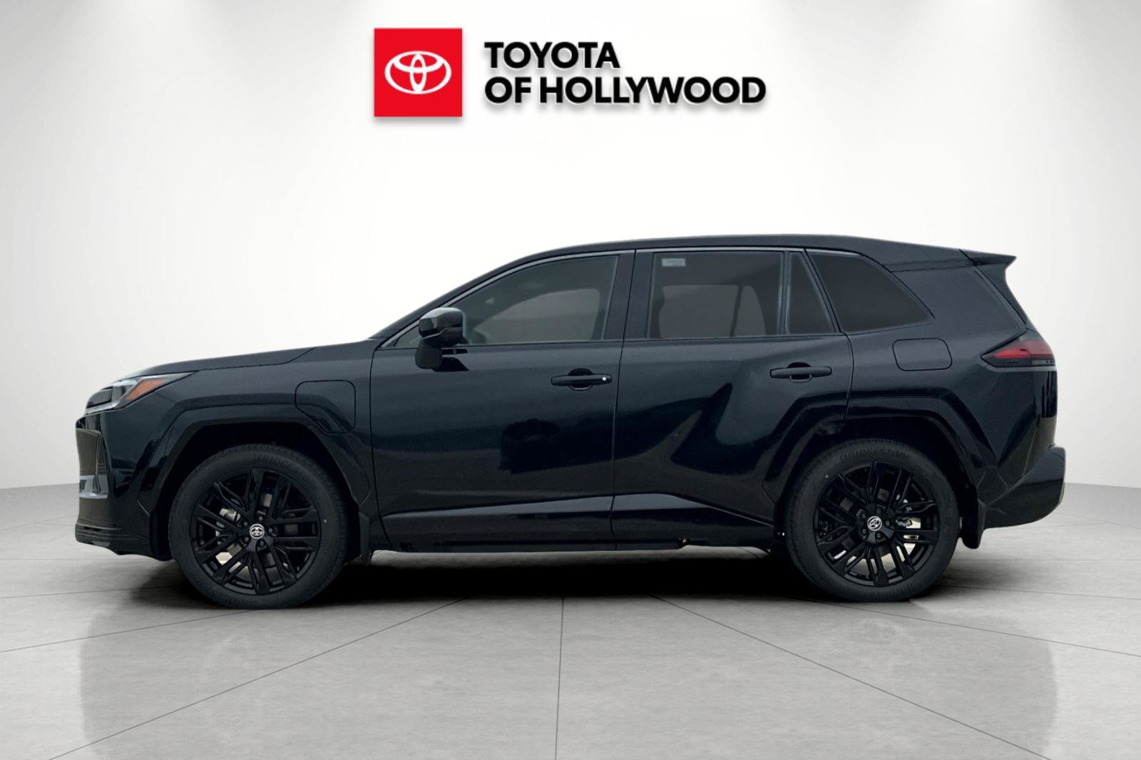 New 2026 Toyota RAV4 XSE w/ Panoramic Sun Roof Package AWD/4WD image 9