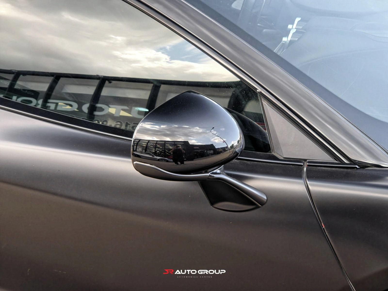 Used 2020 McLaren GT RWD image 27