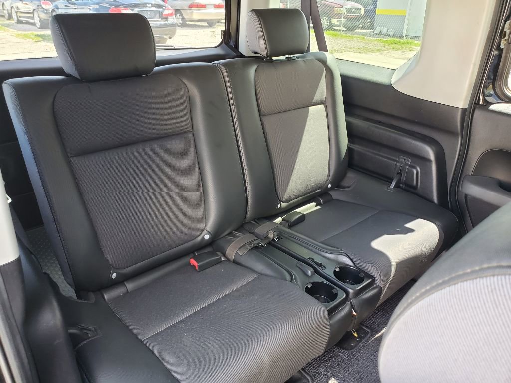 Used 2005 Honda Element EX image 36