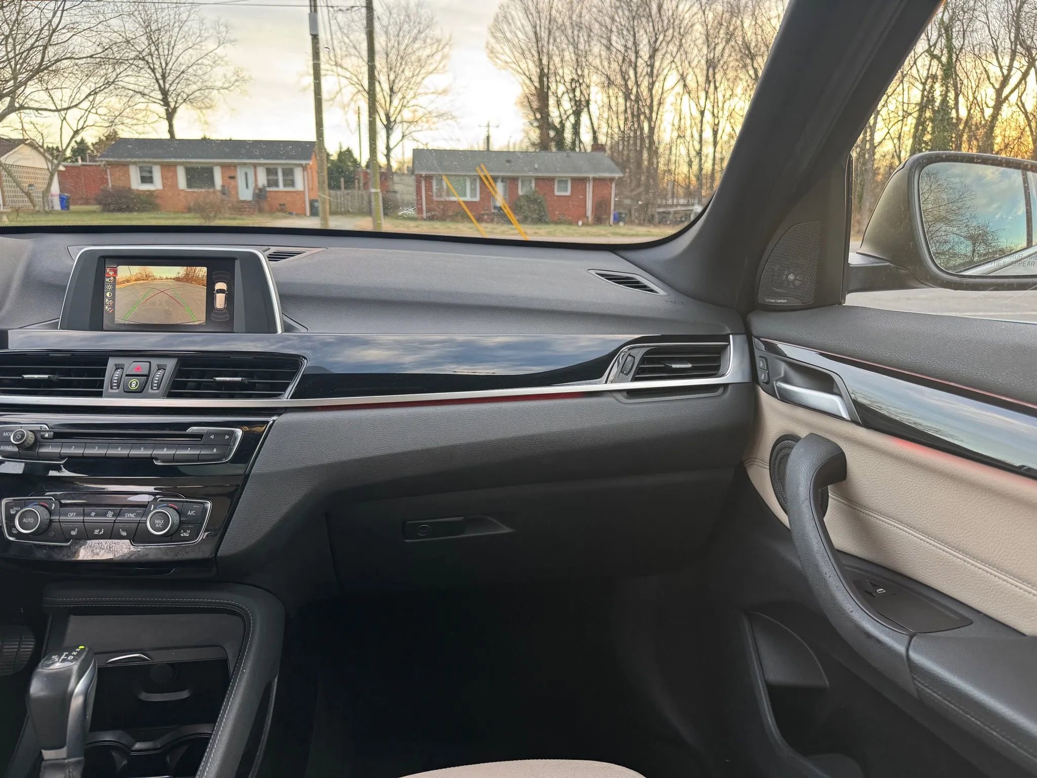 Used 2017 BMW X1 xDrive28i AWD/4WD image 24