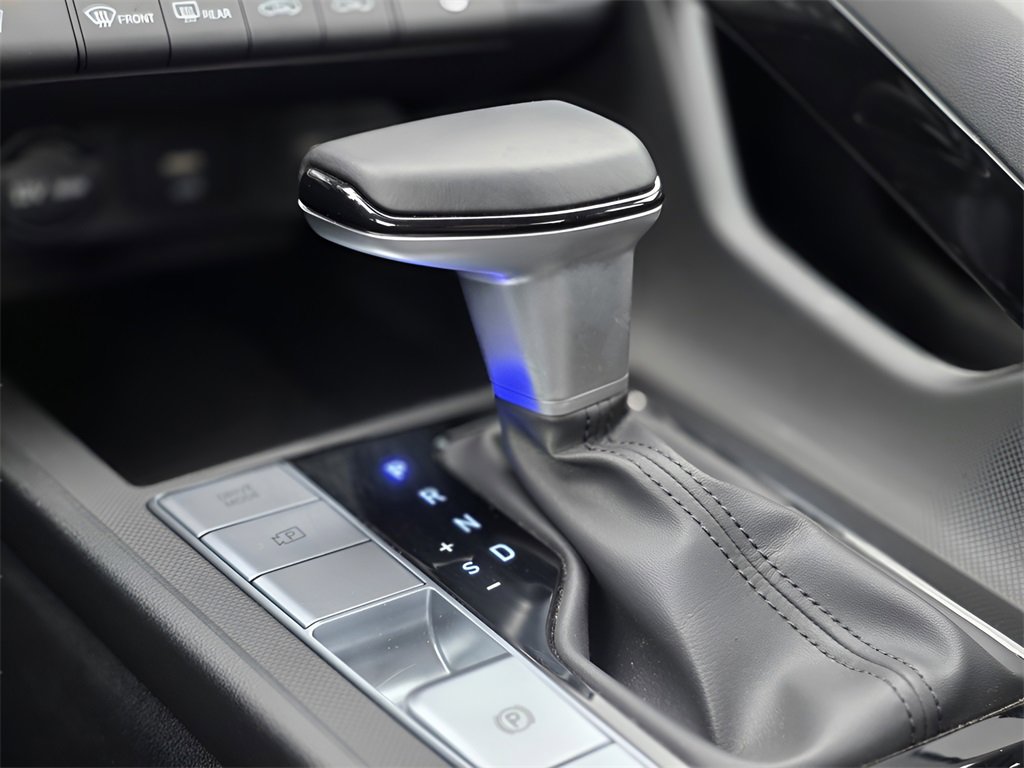 Certified 2024 Hyundai Elantra SEL w/ Convenience Package image 27