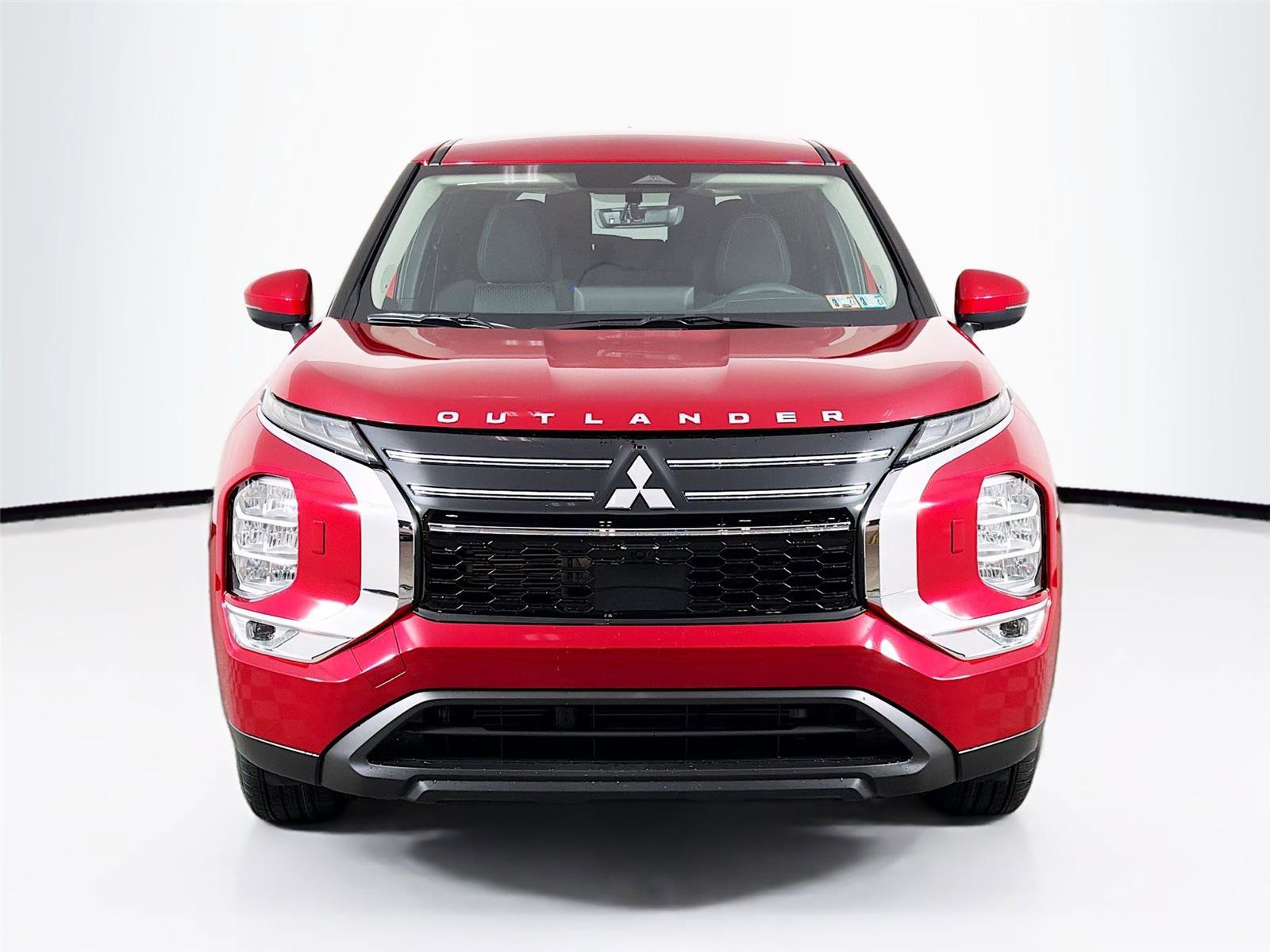 New 2026 Mitsubishi Outlander ES image 2