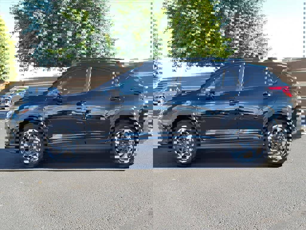 Certified 2025 Subaru Crosstrek 2.5i Limited w/ Popular Package #3A image 2