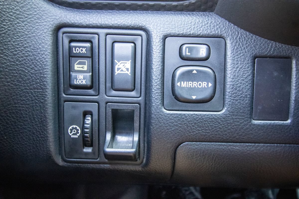 Used 2002 Toyota MR2 RWD image 26