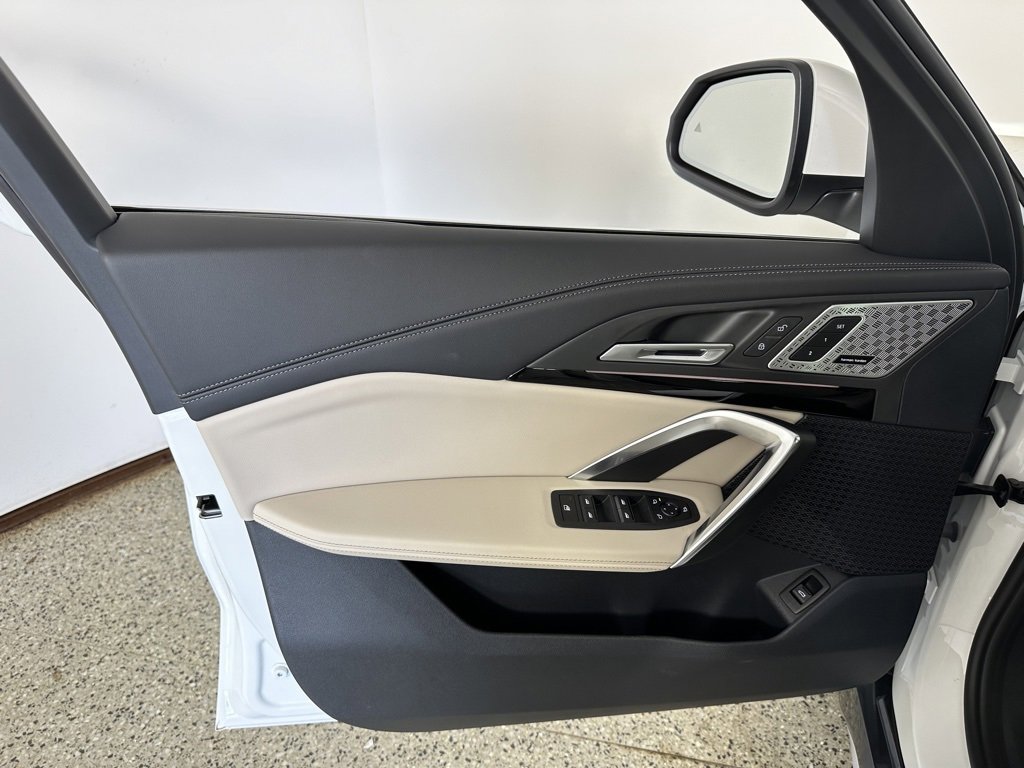 New 2025 BMW X1 xDrive28i w/ Premium Package image 8