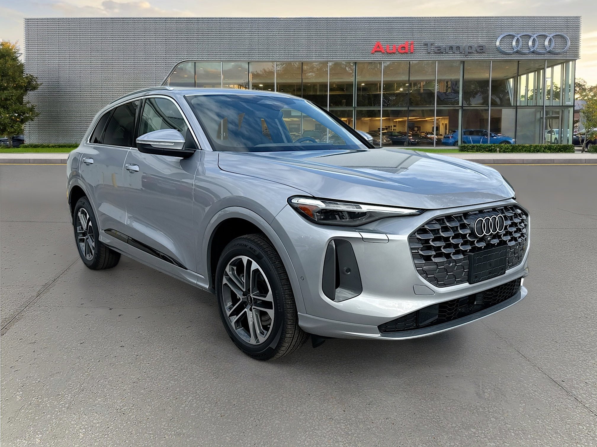 New 2025 Audi Q5 Premium Plus image 1