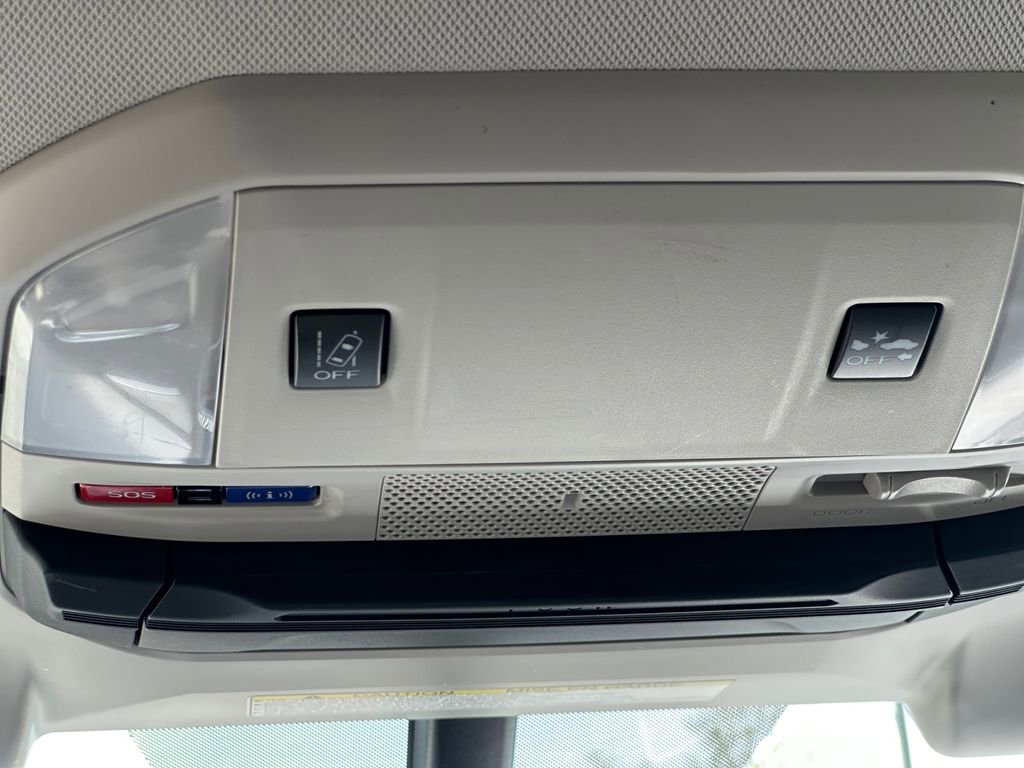 Used 2022 Subaru Ascent Limited image 18