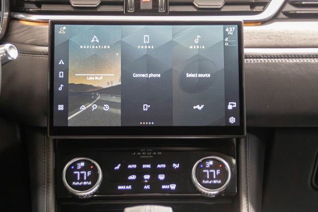 Used 2021 Jaguar F-PACE S image 12